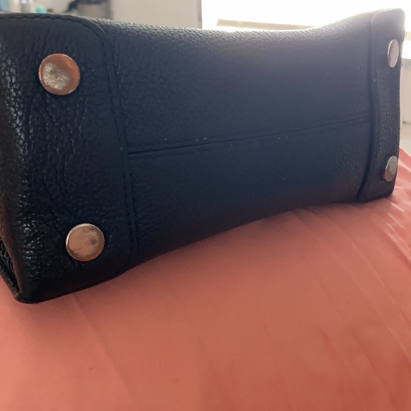 Michael Kors - Picture 3 of 8